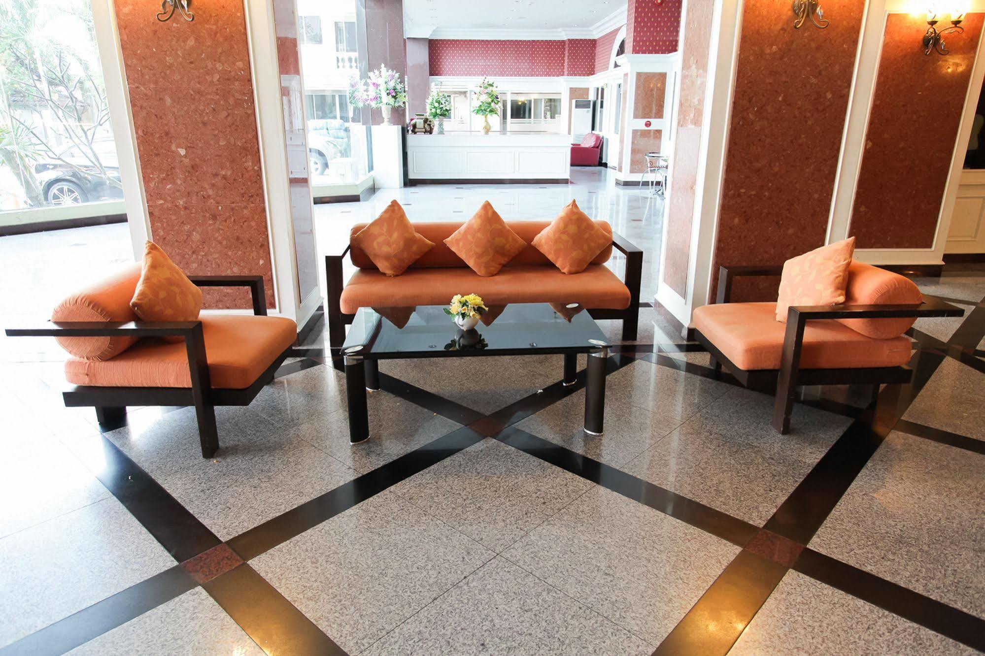 Zen Rooms Bangchak Bangkok Luaran gambar