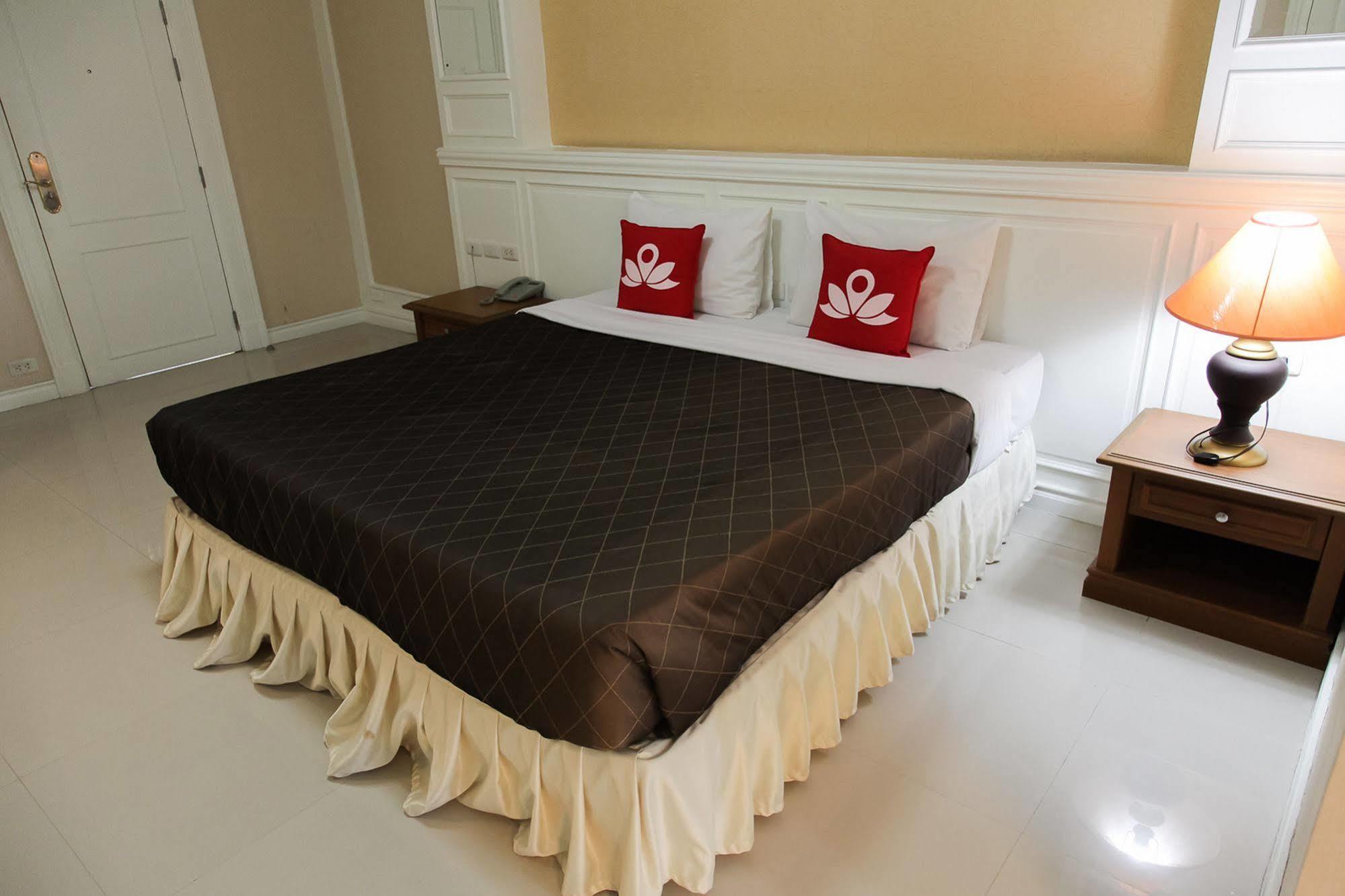 Zen Rooms Bangchak Bangkok Luaran gambar